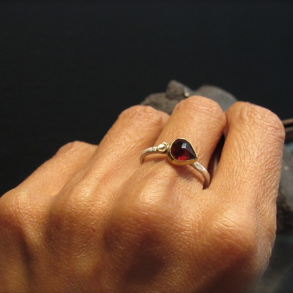 14k solid yellow gold and sterling silver ring. - Picture 3 of 8